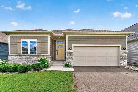 1939 Mulberry Ln, Carver, MN 55315
