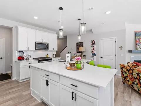 Kitchen - 4876 Avery Ct, Eagan, MN 55123 photo 3 of 6
