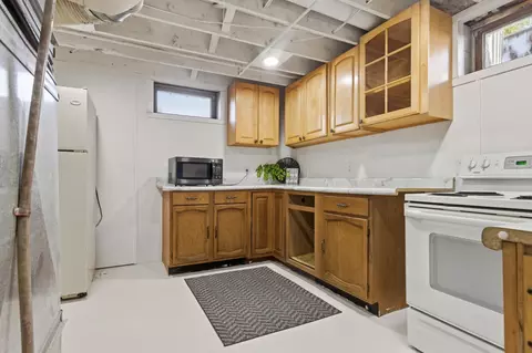 Kitchen - 605 10th Ave NE, Brainerd, MN 56401 photo 3 of 4
