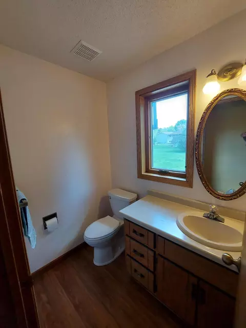 Bath - 409 Sundown Dr, Avon, MN 56310 photo 3 of 3