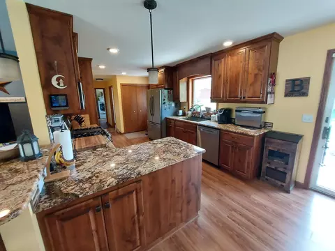 Kitchen - 409 Sundown Dr, Avon, MN 56310 photo 2 of 3