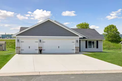 720 Deer Trl, Montgomery, MN 56069