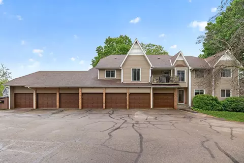 4664 Tower St SE #212, Prior Lake, MN 55372