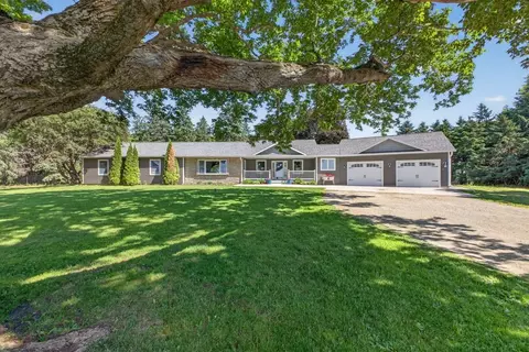 8405 50th St SE, Eyota, MN 55934