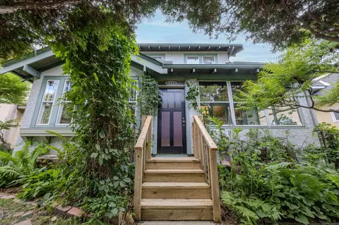 4226 Grand Ave S, Minneapolis, MN 55409