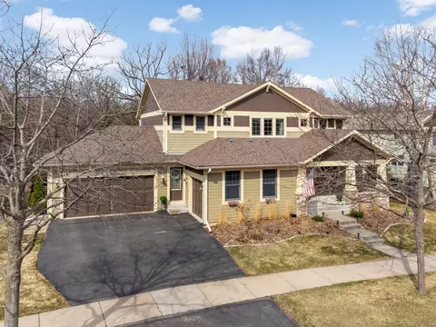 13361 Couchtown Ct, Rosemount, MN 55068