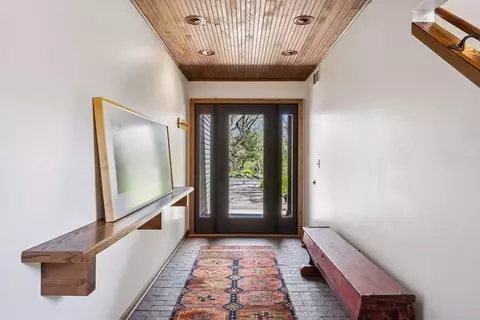 Entry Way - 5320 60th St SE, Saint Cloud, MN 56304 photo 1 of 4