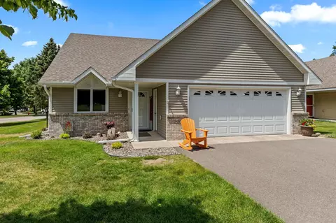 2520 Crestview Ln, Brainerd, MN 56401