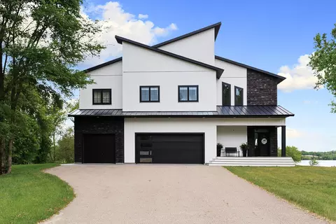 6367 232nd St W, Faribault, MN 55021