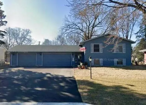 2425 80th Ave N, Brooklyn Park, MN 55444