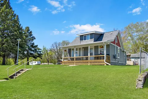 526 Superior Ave, Crosby, MN 56441