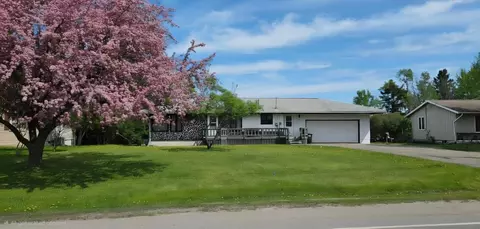 120 Shorewood Dr, International Falls, MN 56649