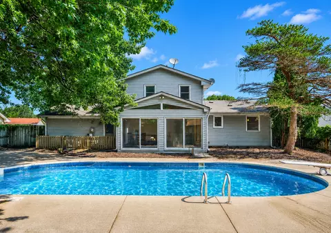 9225 Northwood Pkwy, New Hope, MN 55427