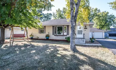 351 E 97 12 St, Bloomington, MN 55420