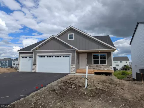 2734 Ivy Ave NE, Saint Michael, MN 55376