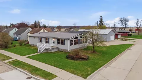 1430 12th St S, Virginia, MN 55792