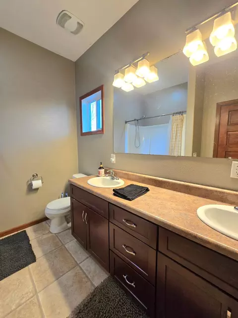 Bath - 337 2nd Ave E, Halstad, MN 56548 photo 1 of 3