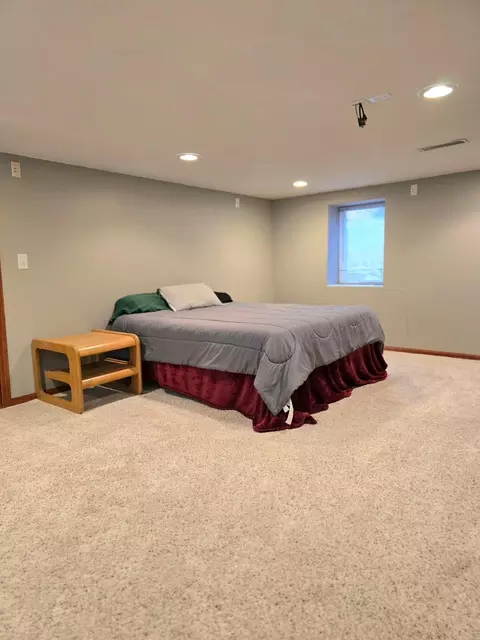Bedroom - 337 2nd Ave E, Halstad, MN 56548 photo 6 of 9