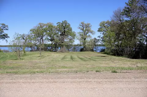 15 Nnn Camp Winona Trl, Faribault, MN 55021