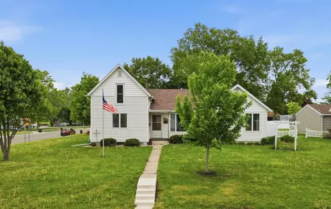 428 N Gorman St, Blue Earth, MN 56013