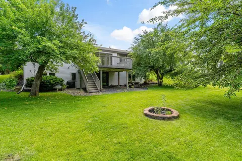 18920 27th Ave N, Plymouth, MN 55447
