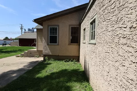 Exterior - 10 E 4th St, Morris, MN 56267 photo 5 of 8