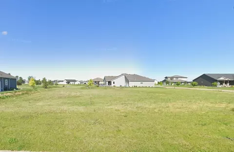 110 Annies Way, Mapleton, ND 58059