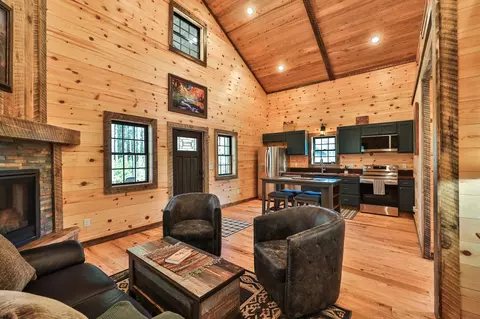 Living - 19616 Eagle Haven Trl, Nevis, MN 56467 photo 2 of 3