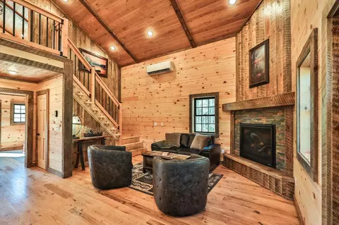 Living - 19616 Eagle Haven Trl, Nevis, MN 56467 photo 1 of 3