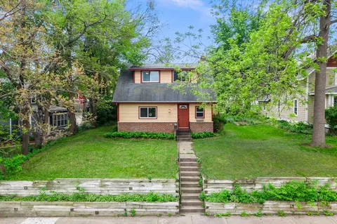 220 4th Ave E, Shakopee, MN 55379