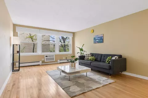 821 Douglas Ave #205, Minneapolis, MN 55403
