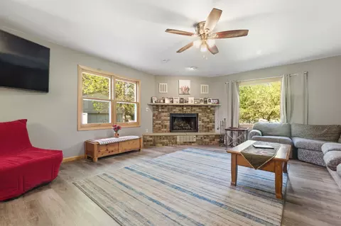 Living - 1422 S 7th St, Brainerd, MN 56401 photo 2 of 2