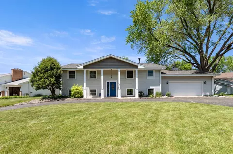 127 Birch Dr NE, Forest Lake, MN 55025