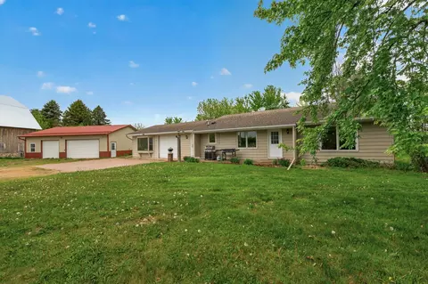 18090 102nd St, Young America, MN 55397