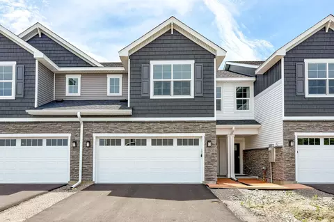 19938 Hunters Rdg, Rogers, MN 55374