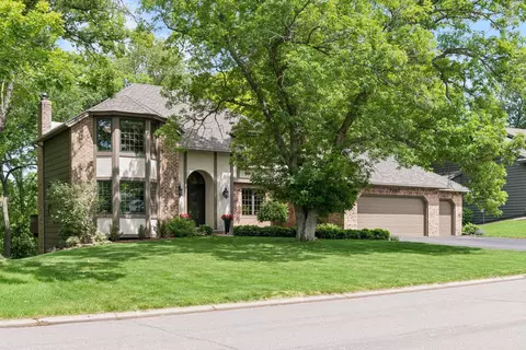 7885 133rd St W, Apple Valley, MN 55124
