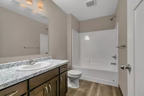 Bath - 1314 23rd St SE, Saint Cloud, MN 56304 photo 1 of 2