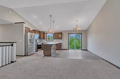 Living - 1314 23rd St SE, Saint Cloud, MN 56304 photo 3 of 4