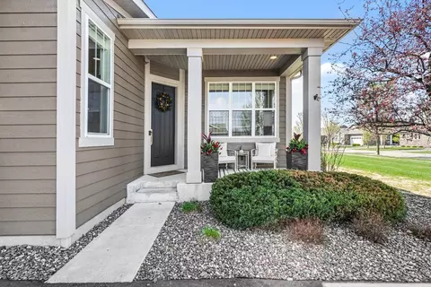 5073 Sundial Ln, Woodbury, MN 55129