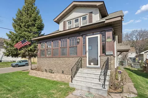 4219 W 8th St, Duluth, MN 55807