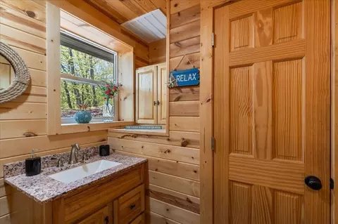 Bath - 35470 Moccasin Ln, Cushing, MN 56443 photo 1 of 4