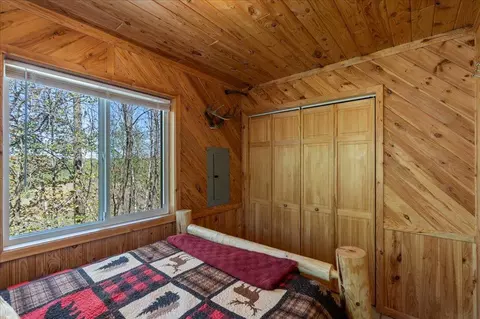 Bedroom - 35470 Moccasin Ln, Cushing, MN 56443 photo 2 of 4