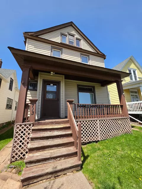 713 E 7th St, Duluth, MN 55805