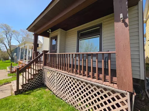Exterior - 713 E 7th St, Duluth, MN 55805 photo 2 of 4