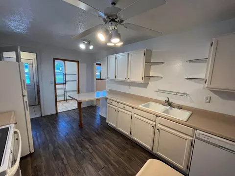 Kitchen - 713 E 7th St, Duluth, MN 55805 photo 1 of 4