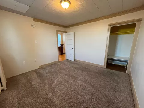 Bedroom - 713 E 7th St, Duluth, MN 55805 photo 1 of 4