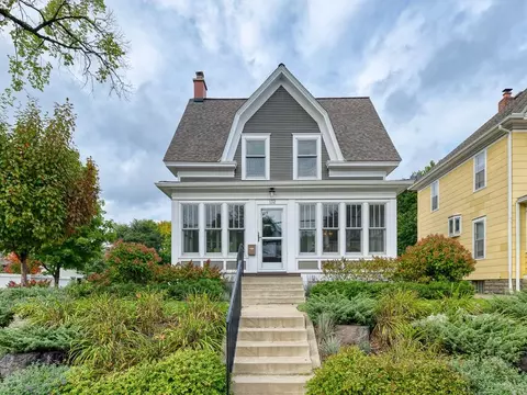 132 W 36th St, Minneapolis, MN 55408