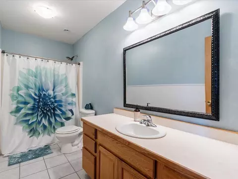 Bath - 9057 3rd Ave, Breezy Point, MN 56472 photo 1 of 2