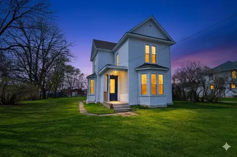 150 Broadway Ave S, Cokato, MN 55321