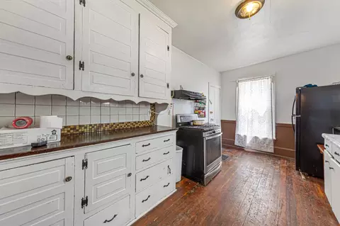 Kitchen - 3 6th Ave NW, Faribault, MN 55021 photo 3 of 5